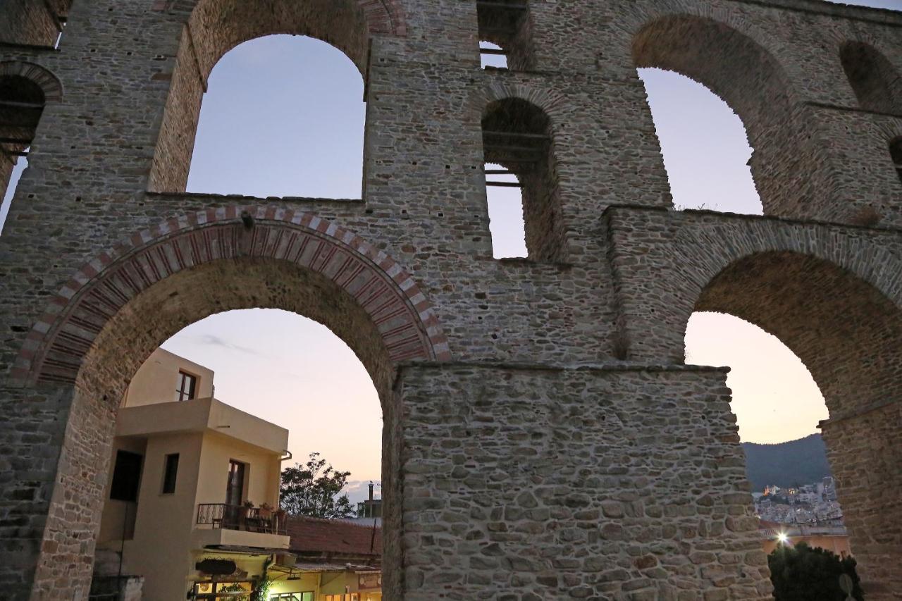 Under The Aqueduct Boutique House Apartment Kavála Luaran gambar